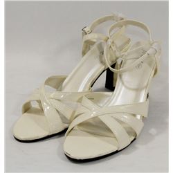 NEW JOLENE CLASSIC SHOE SIZE 9.