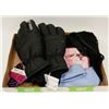 Image 1 : NEW GLOVES, TIE, SLEEVY WONDER.