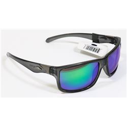 PAIR OF NEW DENVER HAYES SUNGLASSES NEW WITH TAGS