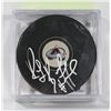 Image 1 : COLORADO AVALANCHE RAY BOURQUE SIGNED HOCKEY PUCK