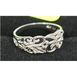 STERLING SILVER VINE PATTERN RING SIZE 5.75.