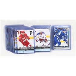 35 "YOUNG GUNS" UPPER DECK ROOKIE HOCKEY CARDS.