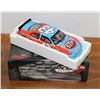 Image 1 : RICHARD PETTY 1:24 AUTOGRAPHED RCCA ELITE DIECAST.