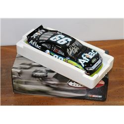 CARL EDWARDS WIN 1:24 AUTOGRAPHED RCCA ELITE