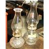 Image 1 : PAIR OF VINTAGE OIL LAMPS.