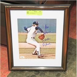 NEW YORK METS ED GLYNN SIGNED PHOTO WITH COA.