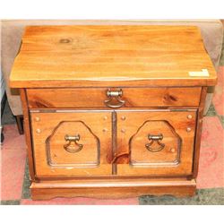 ORNATE WOODEN NIGHTSTAND, (27"X15"X24").