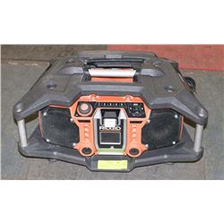RIDGID R84082 120V .43 AMPS AM/FM RADIO WITH DUST