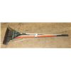 Image 1 : LOT OF 4 RAKES.