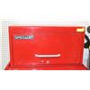 Image 1 : METAL RED TOOLBOX.
