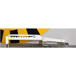ALUMINUM LADDER JACK.