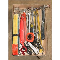 ESTATE FLAT OF TOOLS.