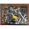 Image 1 : BOX OF ASSORTED TOOLS