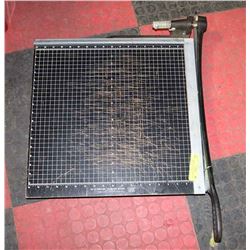 #6 PRECISE TRIMMING BOARD 19" BY AM. PHOTO LABS.