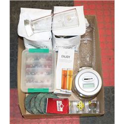 BOX W/SET OF 6 ORIGINAL XVI FOUNDERS