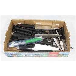 FLAT W/LOT OF KNIVES INCLUDING NEW