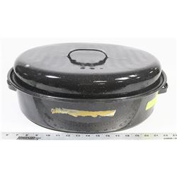 LARGE TURKEY ROASTER DISH.