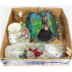 BOX OF ESTATE GLASSWARE