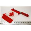 Image 1 : LOT OF 30 EXTENDABLE CANADA FLAGS