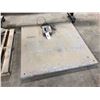 Image 1 : SALTER BRECKNELL PALLET SHIPPING SCALE - BROKEN DIGITAL DISPLAY