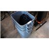 Image 2 : 3 BLUE TOTES W/ LIDS