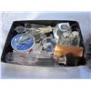 Image 2 : BAG OF JEWELERY AND GLASSWARE