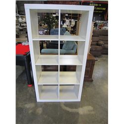 WHITE CUBICAL SHELF