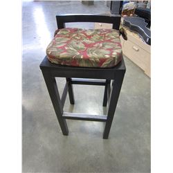 MODERN BAR STOOL