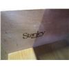 Image 3 : PAIR 2 DRAWER WALNUT NIGHTSTANDS BY STANLEY FURNITURE