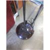 Image 3 : MODERN FLOOR LAMP