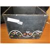 Image 2 : HAND-PAINTED BUTTER BOX