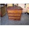 Image 1 : 3 DRAWER DRESSER