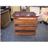 Image 2 : 3 DRAWER DRESSER
