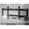 Image 2 : NEW OVERSTOCK INSIGNIA 13-32 INCH FIXED POSITION TV WALL MOUNT, COMPLETE, UP TO 40 LBS