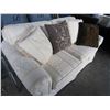 Image 2 : ASHLEY SIGNATURE CONTEMPORARY GREY AND WHITE UPHOLSTERED SOFA, LOVESEAT, AND CHAIR, FLOOR MODEL RETA