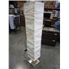 Image 2 : FLOOR LAMP