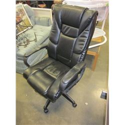 BLACK LEATHER OFFICE CHAIR