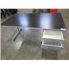 Image 2 : LARGE 2 DRAWER DESK