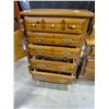 Image 2 : 5 DRAWER HIGHBOY DRESSER