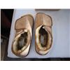 Image 2 : PAIR OF NEW SLIPPERS