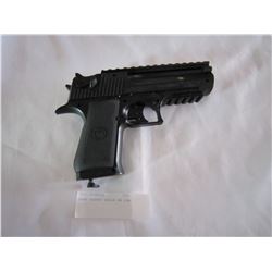 BABY DESERT EAGLE BB GUN