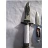 Image 2 : 3 VINTAGE KNIVES JUNGLE KING, SCORPION, HOMEMADE W/ SHEATH