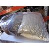 Image 1 : LOT OF THROW PILLOWS