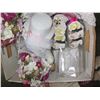 Image 2 : WEDDING DECOR AND DOLL