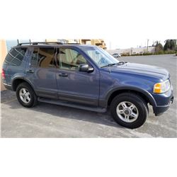 2003 FORD EXPLORER XLT, 4 DOOR, 4 WHEEL DRIVE AUTOMATIC, 285193KM WITH KEY FOB AND REGISTRATION