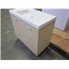 Image 3 : NEW OAK VANITY WITH SINK