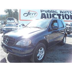 I4 --  2001 MERCEDES-BENZ ML320 , Blue , 242194  KM's