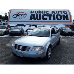 L3 --  2003 VW PASSAT , Silver , 192851  KM's