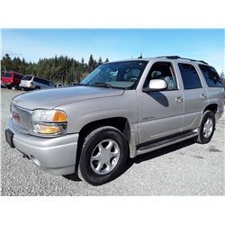 K4 --  2004 GMC YUKON DENALI , Silver , 259926  KM's