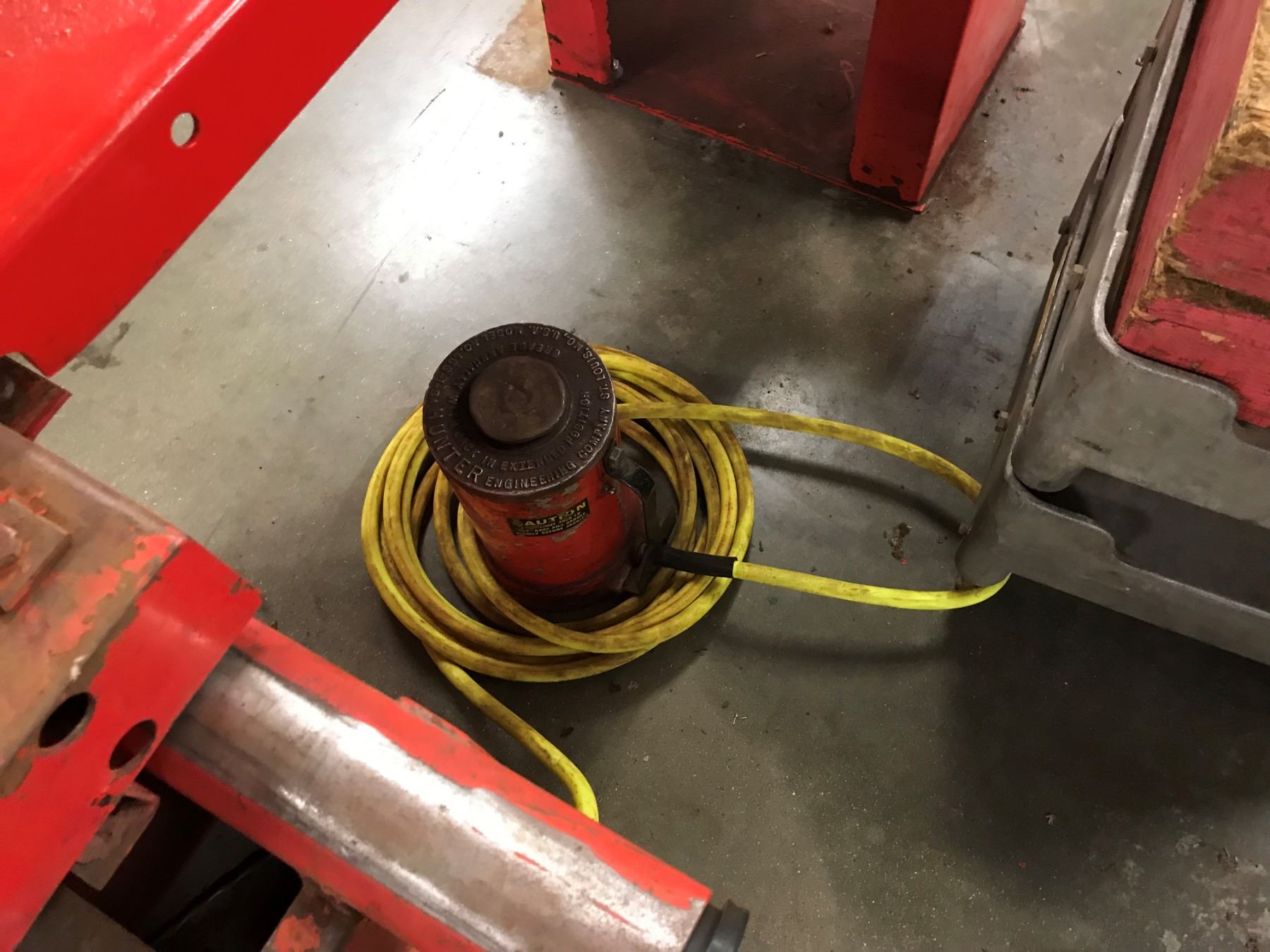 Hunter Alignment Rack w/ Attachments - BTM Industrial